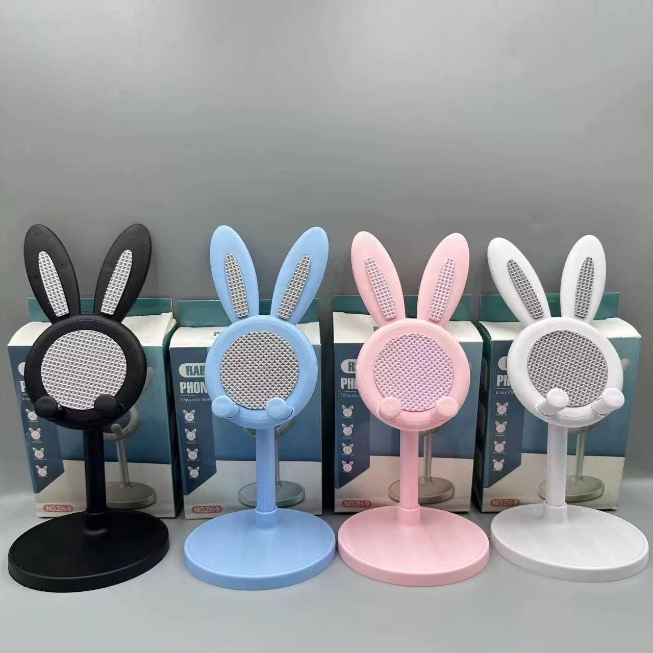 Teddy phone stand