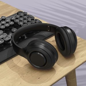 Solid headphone
